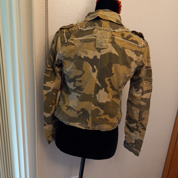 Da-Nang Silk Blend Distressed Camo Military Style Cropped Utility Jacket - Picture 4 of 13